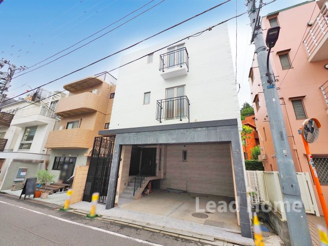 【外観】 | 港区高輪4丁目 | 見上げるような開放感のある居住空間！陽当りに恵まれたあたたかなお部屋で気持ちよく過ごせます♪