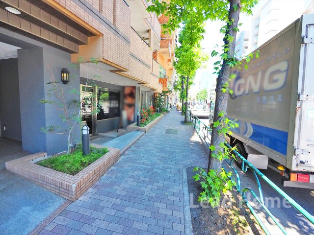 【その他】 | フリーディオ西麻布 | 前面歩道部分