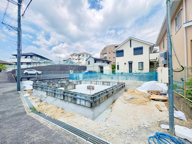 豊中市西緑丘3丁目　新築戸建の外観