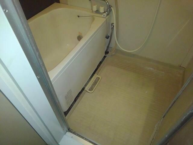 相模原市中央区上矢部２丁目の賃貸マンションの浴室
