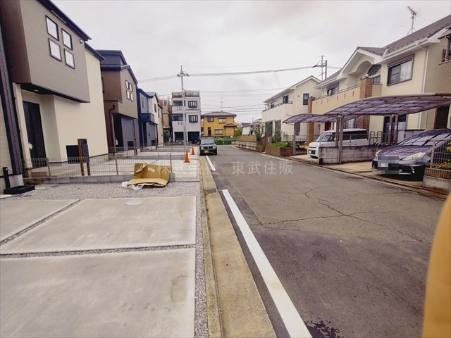 【前面道路含む現地写真】の画像