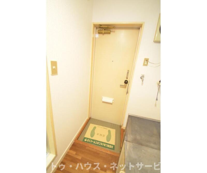 エステートピア大村の玄関