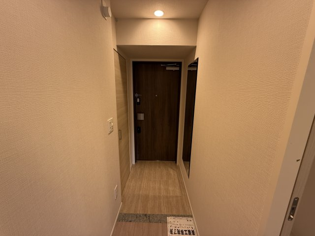 Refisia箕面船場の玄関