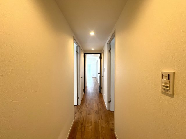 この地は知れば知るほど味が出る！嘘だと思いますよね？その気持ちは分かります。住宅街ですが、何も無いってワケではない！！百聞は一見に如かず、、見て損なきマンションとは→『茅ヶ崎ガーデンハウス』リフォームの内装|過ごしやすい室内です