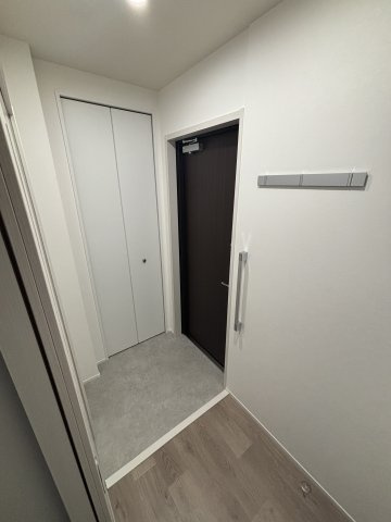 アストロ上本町の玄関