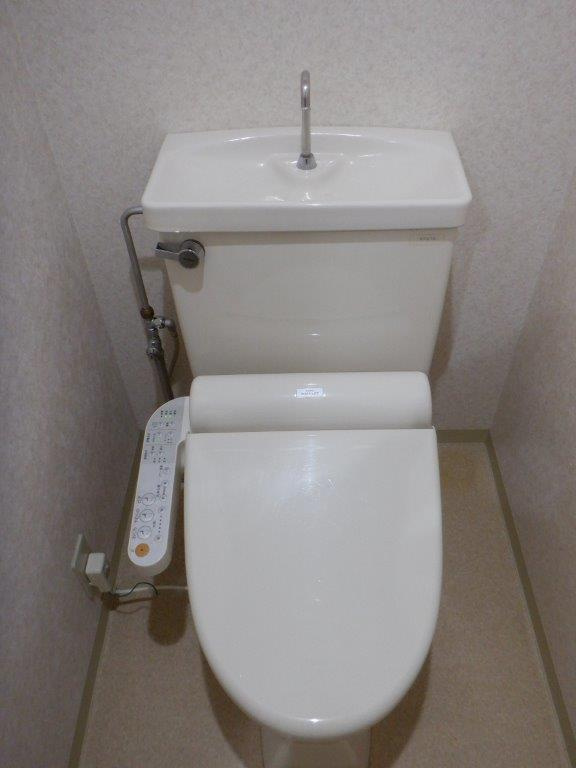 杉並区高井戸東３丁目の賃貸マンションのトイレ|トイレです