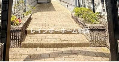 【仲介手数料：50％OFF】対象物件！のエントランス