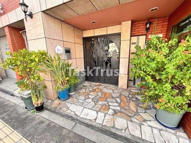 【エントランス】 | クレセント コート