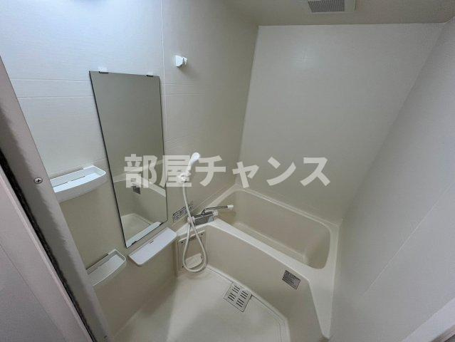 スクエア・アパートメントの浴室