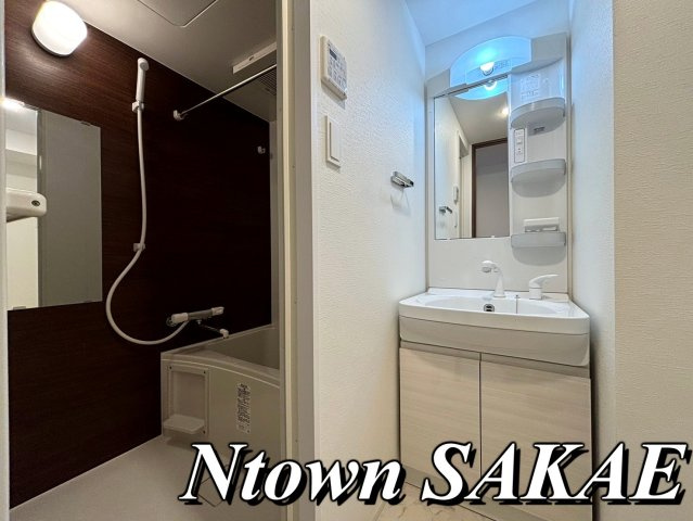 【洗面所】 | S-RESIDENCE平安通 | 広い洗面スペース