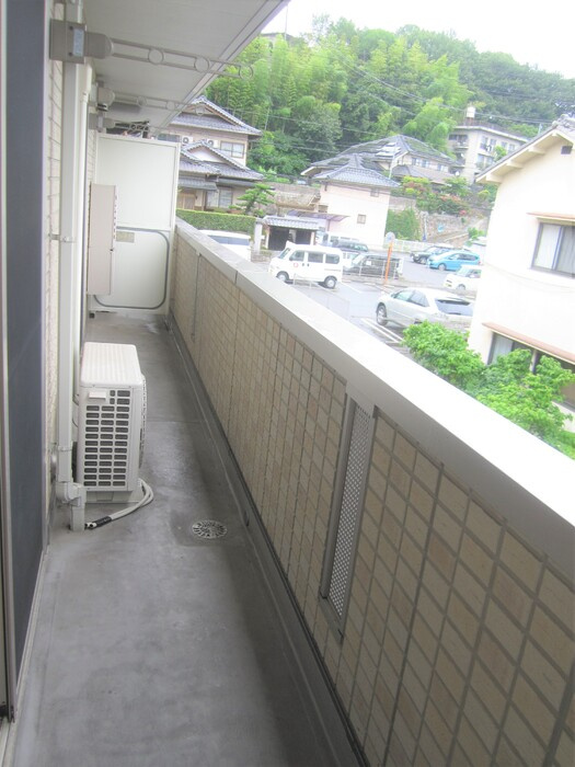 サンハイム己斐中のバルコニー