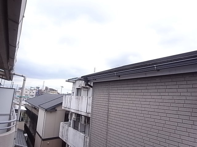 尼崎市西立花町３丁目のアパートの展望