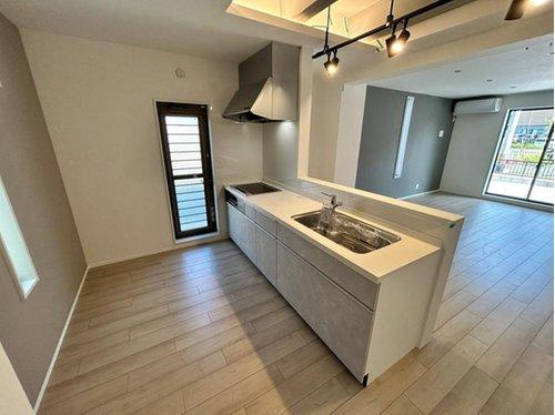 【秀光ビルド】港区東茶屋分譲鉄筋コンクリート住宅C棟