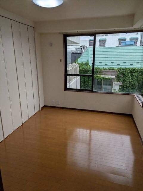 常盤松ロイアルハイツの寝室