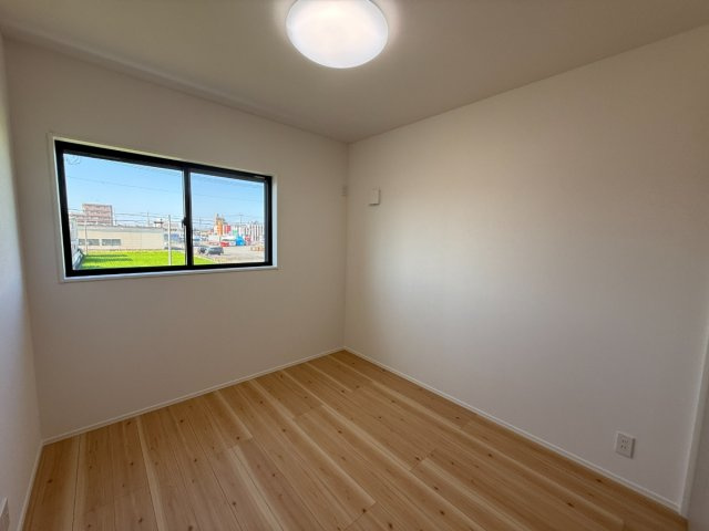 北名古屋市高田寺Ⅰ期1号地分譲住宅の洋室|2階洋室：北東角部屋5.2帖