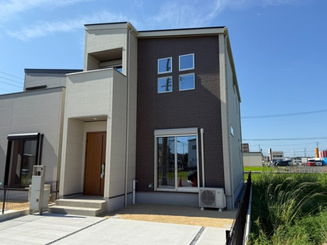 北名古屋市高田寺Ⅰ期2号地分譲住宅の外観|外観写真：北名古屋市高田寺Ⅰ期2号地。南道路南東側から撮影。
