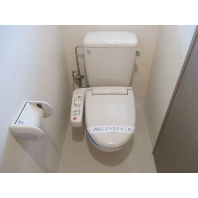 メゾン・ド・ヴィレ市ヶ谷の内装|明るい室内です