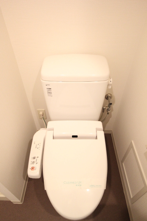 プライムアーバン板橋のトイレ|落ち着いたトイレです