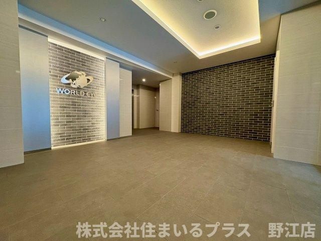 ワールドアイ都島駅前のロビー