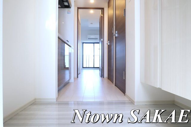 【玄関】 | S-RESIDENCE平安通 | ゆったりとした玄関です