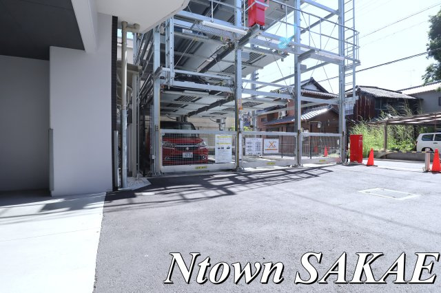 【駐車場】 | S-RESIDENCE平安通 | 車をお持ちの方に嬉しい駐車場付きの物件です