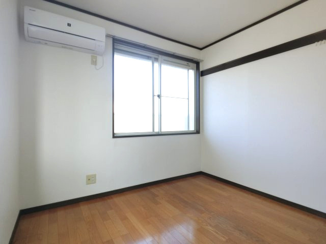 【寝室】