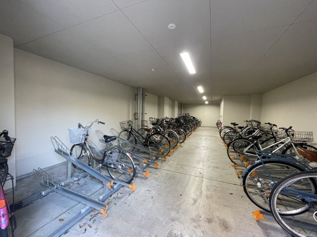 【設備】 | スプランディッド大阪WEST