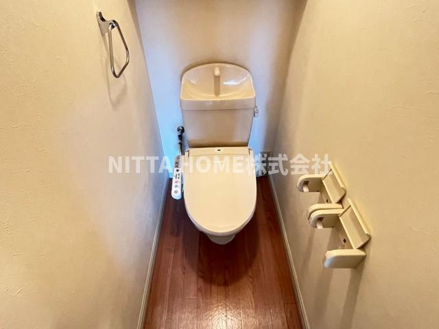 多可郡多可町中区安楽田のアパートのトイレ|シャワー付きのトイレになります◎