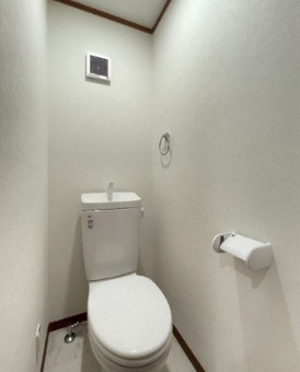 リバティ綾瀬Ⅰのトイレ|※同施工別物件参考写真