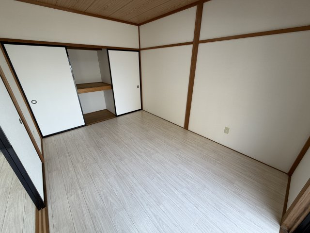 イーストハウスの内装