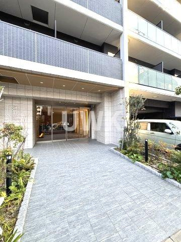 名古屋市中川区尾頭橋３丁目の賃貸マンションのエントランス