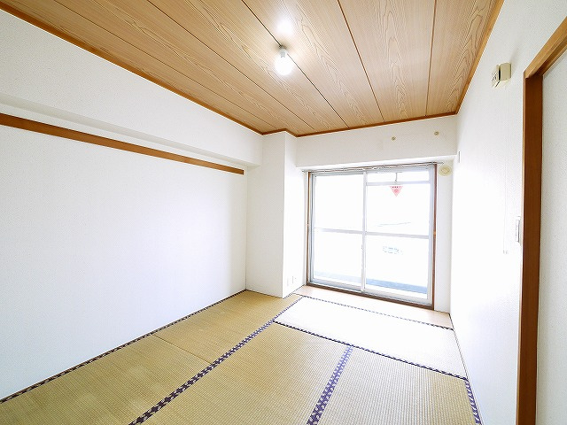 レジデンシア・ティユールの和室|ゆったりとくつろげる和室です