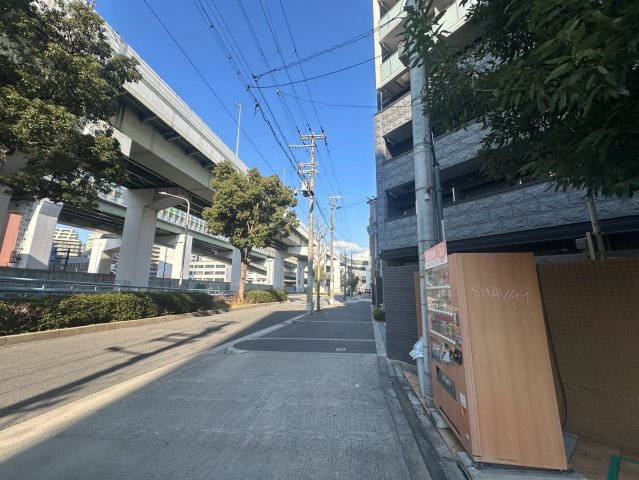 ルクレ阿波座レジデンスの駐車場