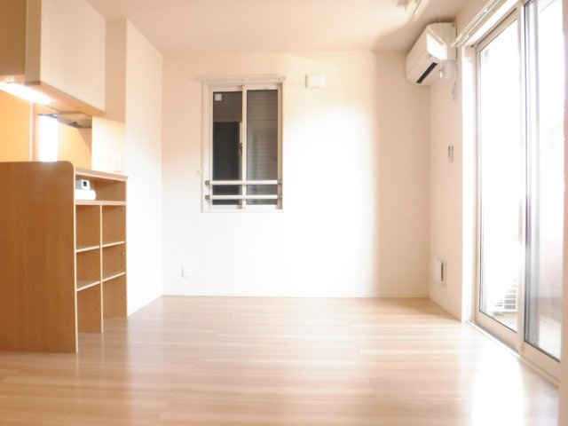 コンフォールＳの居間・リビング