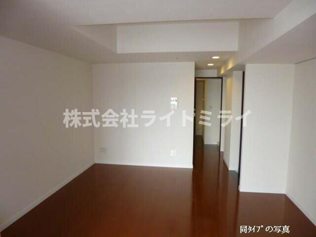 グランハイツ高田馬場の居間・リビング
