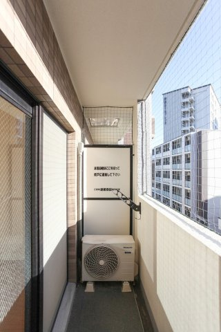 ダイナコートスタシオン博多　2階のバルコニー|別号室のものです。現状優先になります。