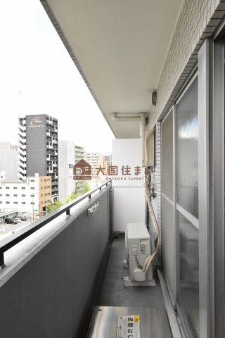 【バルコニー】 | ヴィラウエスト難波