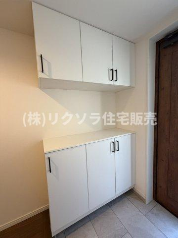 北中振1丁目　中古一戸建ての収納|玄関収納
■物件内覧・資金計画相談・住宅ローン相談、リフォーム相談、お問合せ受付中■
※当日・翌日のご内覧、ご相談はお電話でのお問合せがスムーズです！