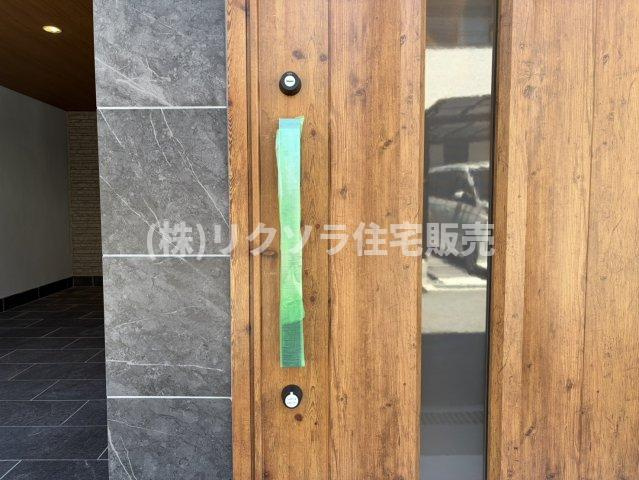 北中振1丁目　中古一戸建ての防犯設備|ツーシリンダー錠
■物件内覧・資金計画相談・住宅ローン相談、リフォーム相談、お問合せ受付中■
※当日・翌日のご内覧、ご相談はお電話でのお問合せがスムーズです！