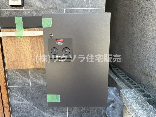 北中振1丁目　中古一戸建ての設備|宅配ボックス
■物件内覧・資金計画相談・住宅ローン相談、リフォーム相談、お問合せ受付中■
※当日・翌日のご内覧、ご相談はお電話でのお問合せがスムーズです！