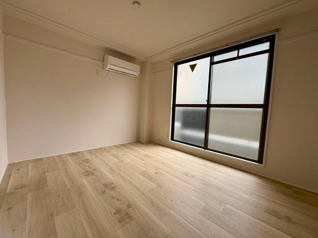 SUN高倉の居間・リビング