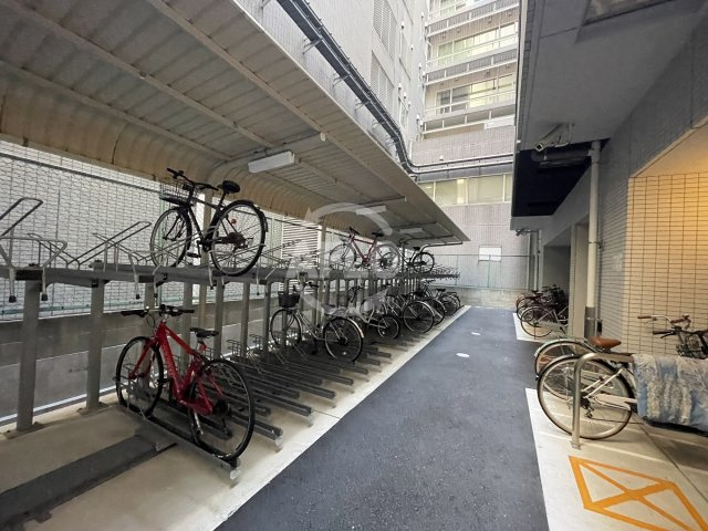 ファーストステージ梅田WEST（ファーストステージ梅田ウエスト）のその他共用部分|ファーストステージ梅田WEST　駐輪場