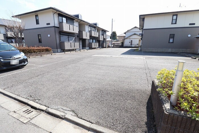 エルクレール Aの駐車場|駐車場