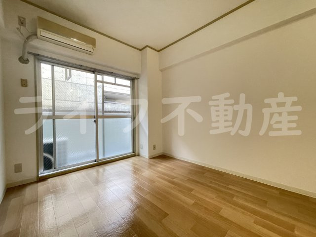 大洋ハイツ永和の居間・リビング|使いやすい居間です
