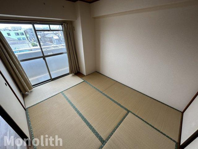 クロスロウズ荒木街の和室