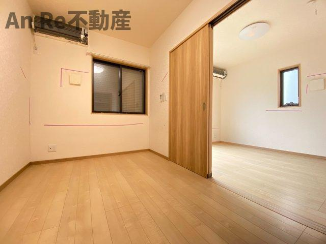 アムール 安行の洋室