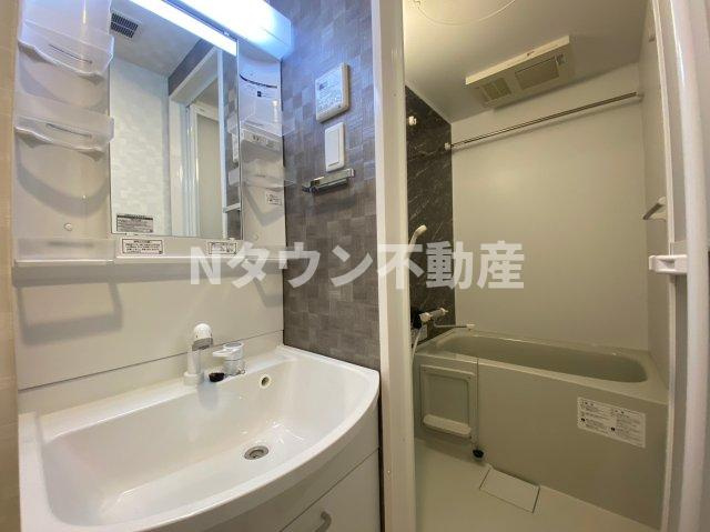 【洗面所】 | S-RESIDENCE黒川本通一丁目 | 脱衣スペースもあります