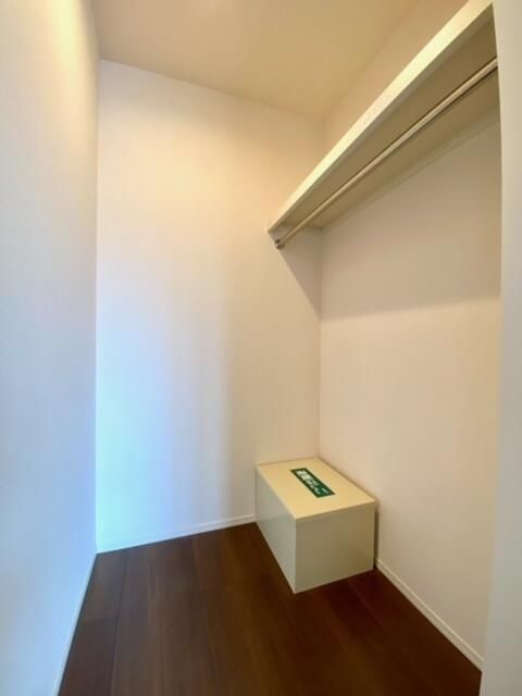 ＭＯＮＡＤ　ＳＡＳＡＺＵＫＡの内装