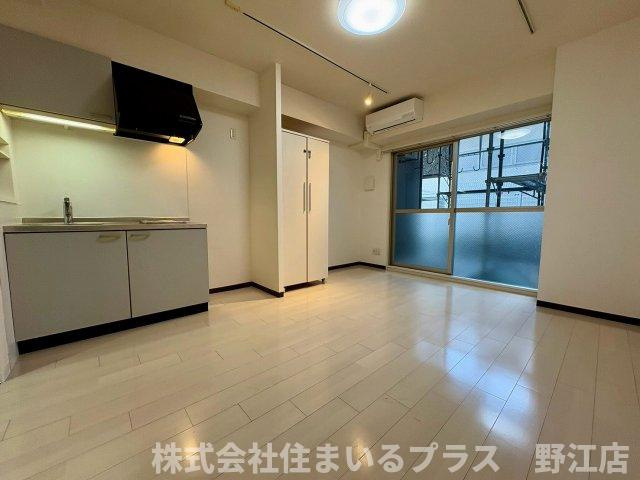 エスティライフ大阪都島の居間・リビング