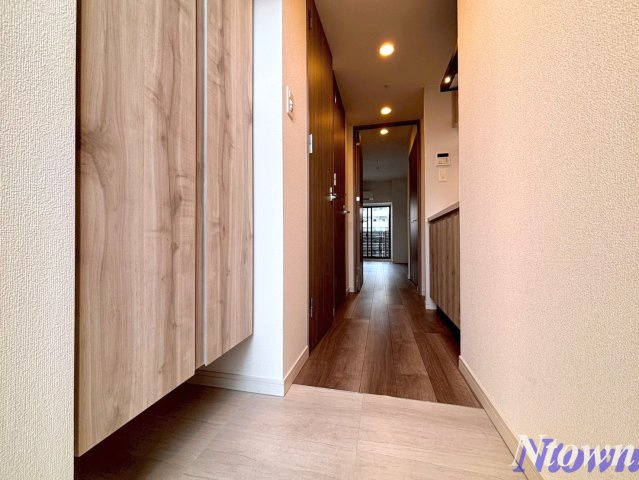 【玄関】 | S-RESIDENCE黒川本通一丁目 | 明るい玄関です